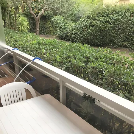 Bord De A Proximite Monaco Et Menton 2 Personnes A Cap Martin