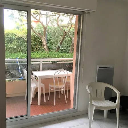 Bord De A Proximite Monaco Et Menton 2 Personnes A Cap Martin Apartment
