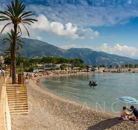 Bord De A Proximite Monaco Et Menton 2 Personnes A Cap Martin *